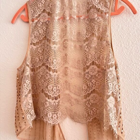 Chicos Tan Sequin and Lace Embellished Lace Vest Cottagecore Women's Size 1/Med - Picture 5 of 5